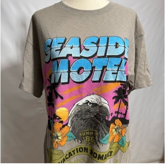 🌸 🌴Spell & The Gypsy Collective Graphic Tee “SEASIDE MOTEL” -NWT-Size Large - Picture 3 of 5